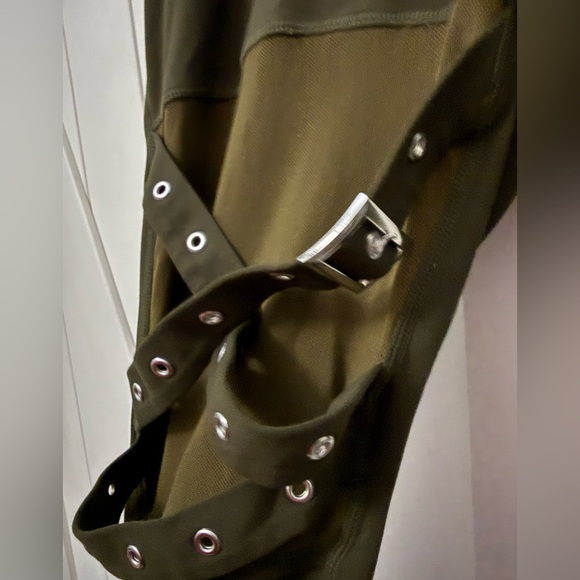 Olive Green Women's Leggings with Mesh & Belt Detail - Picture 4 of 4